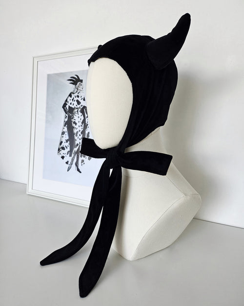 Devil Bonnet - Black Velvet